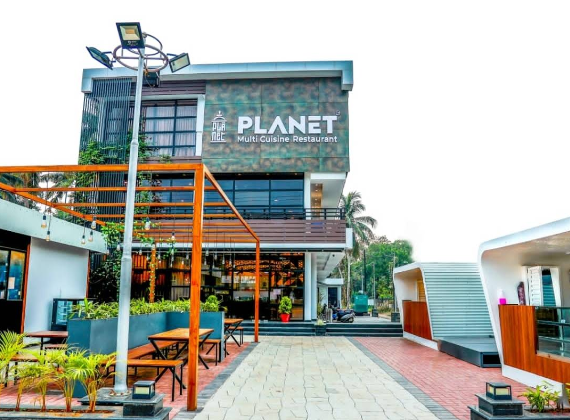 PLANET Multi Cuisine Restaurant
