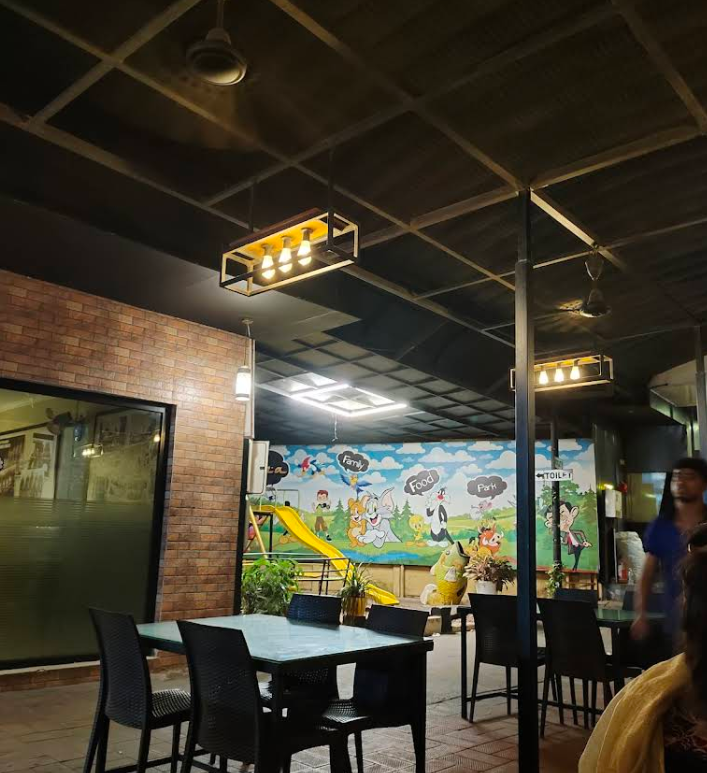 Thaza Family Food Park