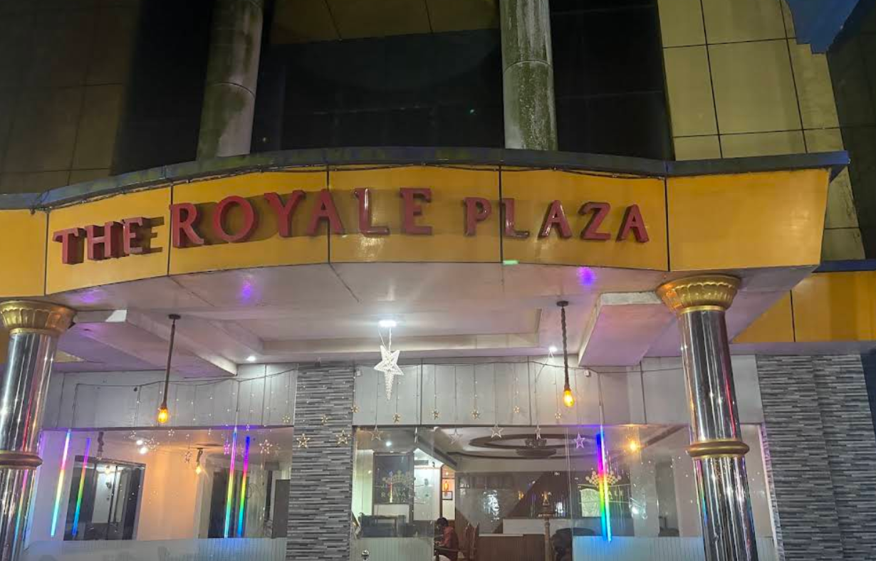 Royale Plaza Bar